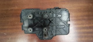 Soporte Batería Golf IV