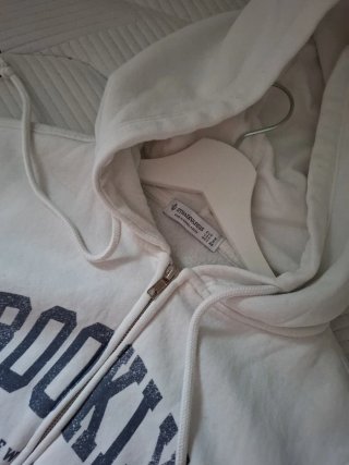 Sudadera con Cremallera y Capucha