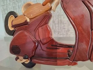 Quadretto 3D Vespa Legno Intarsiato Artigianale