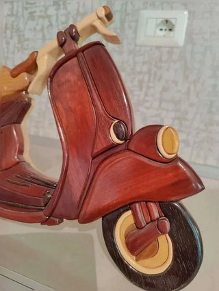 Quadretto 3D Vespa Legno Intarsiato Artigianale