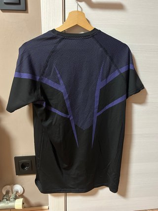 Camiseta Gymshark Onyx V.5 Negra y Morada