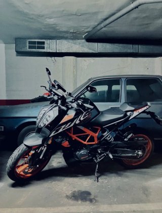 KTM Duke 125 Naked Negra/Naranja