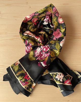 Pañuelo Vintage Flores Negro Mujer