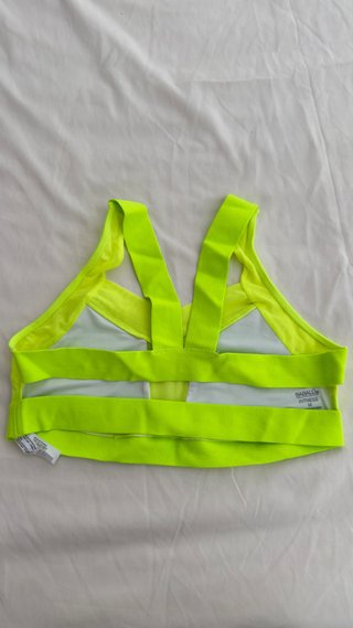Sujetadores deportivo morado y flour  Talla M