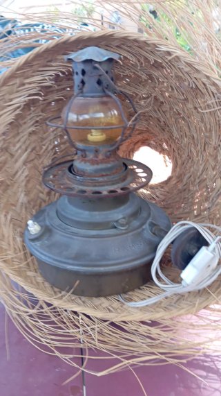 Lámpara quinqué Ramsa eléctrica antigua