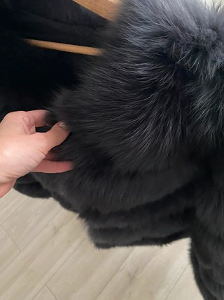 Abrigo de Pelo de Zorro Gris
