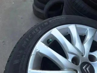 Citroen C4 Picasso 215/55 R 17 - Rueda de Repuesto