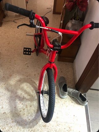 Bicicleta BMX Roja