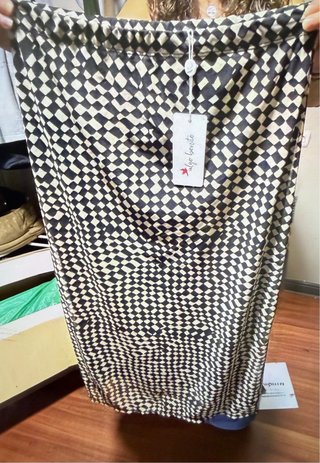 Falda midi tubular Algo Bonito