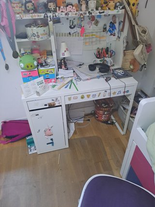 2 Mesas de estudio con estantería y 2 sillas