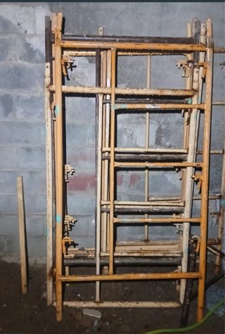2 módulos  1 cruceta  1 chapa de 3 metros.