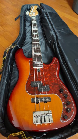Bajo Eléctrico Sire P7 2nd Gen Marcus Miller