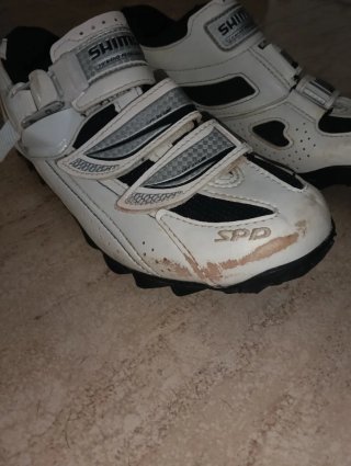 Zapatillas Shimano Talla 37  Blancas con calas spd