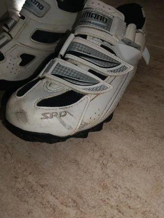 Zapatillas Shimano Talla 37  Blancas con calas spd