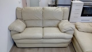 2 Sofás de piel beige