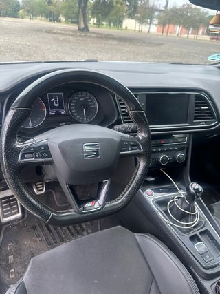 SEAT Leon cupra 300