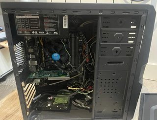 Caja PC Nox con Tarjeta GeForce 8400 GS