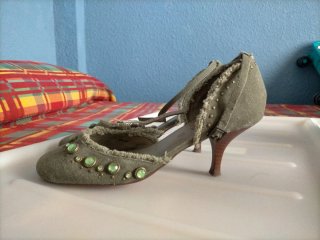 Zapatos de mujer con pedrería