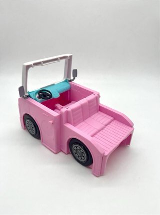 Autocaravana Barbie DreamCamper y familia