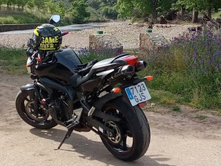 Yamaha FZ6 S2 Naked Negra