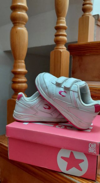 Deportivas para niña talla 30
