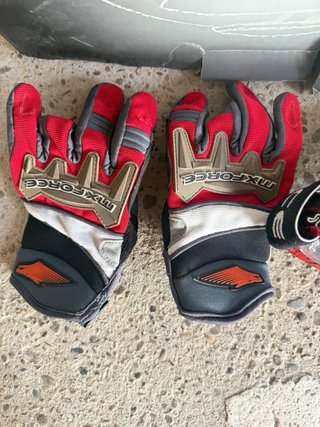 Casco MXFORCE niño + guantes y gafas