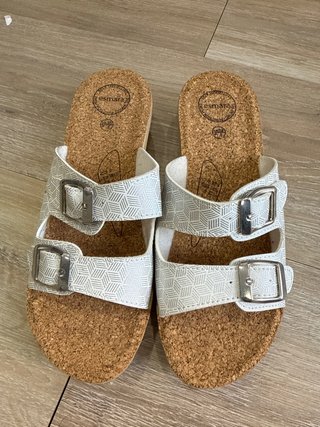 Sandalias Esmara Plateadas Talla 38