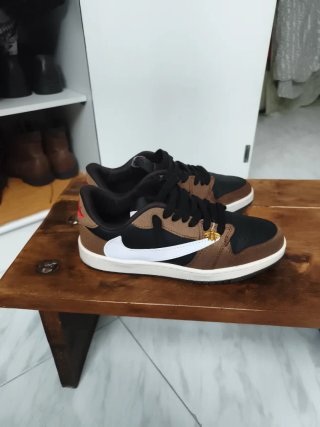 Nike Air jordan Travis Scott Talla 41