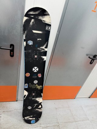 Tabla Snowboard Ride Agenda 161W + Fijaciones Ride