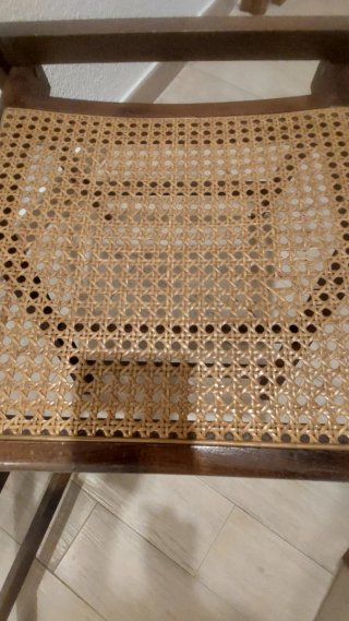 2 Sillas de Madera y Rattan
