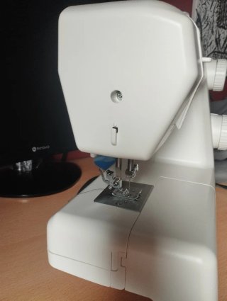 Máquina de coser Silvercrest SNM 33