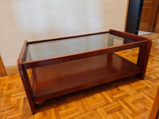 Mesa de centro de madera y cristal