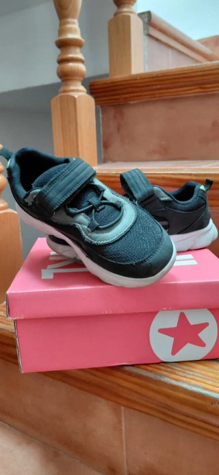 Zapatillas Deportivas Niño Talla 33