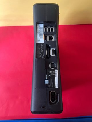 Xbox 360 Negra + Mando y Kinect