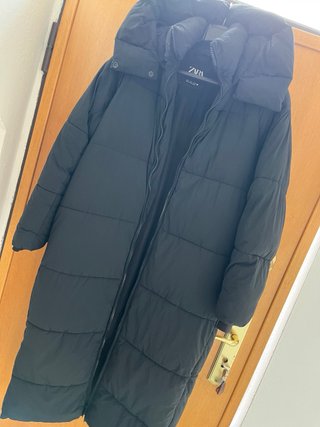 Abrigo acolchado largo Zara negro Talla S