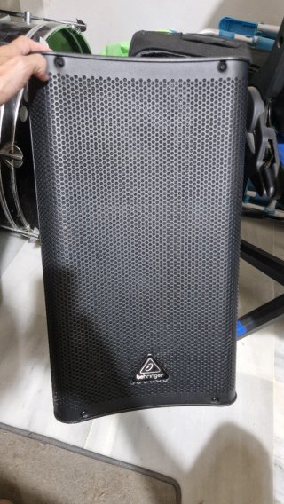 Altavoz Behringer Autoamplificado 12