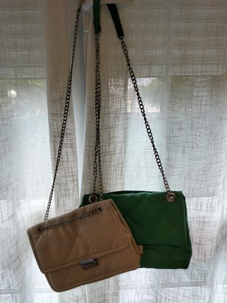 Set de 2 bolsos acolchados