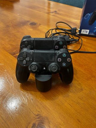PlayStation 4 Pro 1TB Jet Black