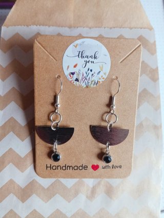 Pendientes media luna con brillante negro