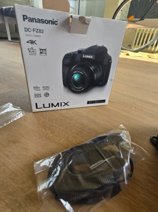 Cámara Panasonic Lumix DC-FZ82 4K
