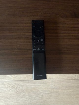 TV Samsung 65 pulgadas con panel LED roto