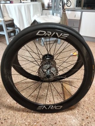 Juego Ruedas Carbono DRIVE