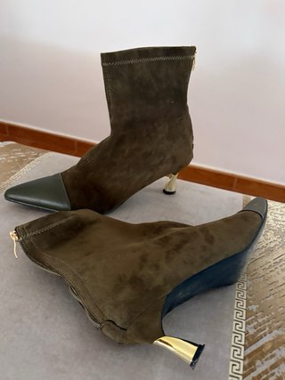 Botines de Tacón Verde Oliva Talla 41