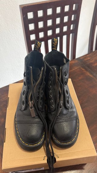 Botas Dr. Martens Negras con Cremallera