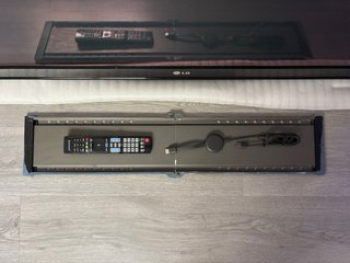 TV LG 50” Negra con Luces LED Azules