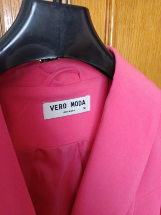 Americana rosa Vero Moda talla S