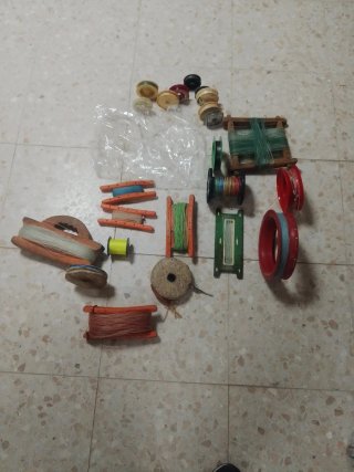 Lote de carretes y devanadores de pesca