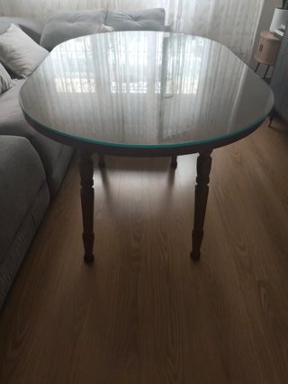 Mesa de centro de madera y cristal