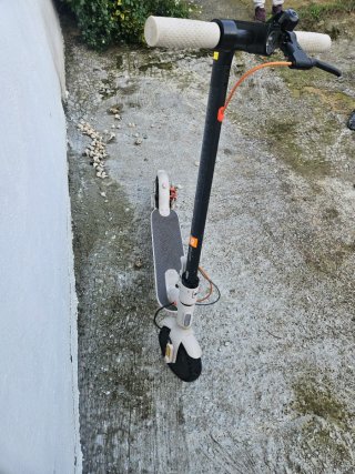 Patinete eléctrico blanco Mi3