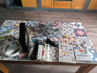 Nintendo Wii con juegos y accesorios